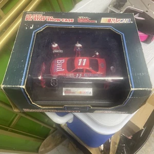 NASCAR Racing Champions 1992 Bill Elliot #11 Budweiser Pit Stop Showcase 1:43 - Imagen 1 de 10