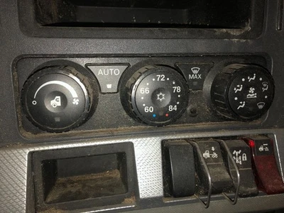 2018-2022 Kenworth T680 Heater A/C Temperature Controls - Used | P/N F21102823A1 - Image 1 of 3
