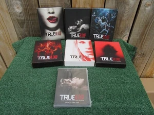 HBO True Blood The Complete Series Season 1 2 3 4 5 6 7 DVD - Bild 1 von 4