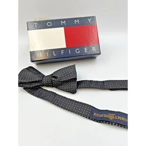 Vintage Tommy Hilfiger Herren Fliege 100% Seide Blau Pindots mit Karton " - Bild 1 von 7