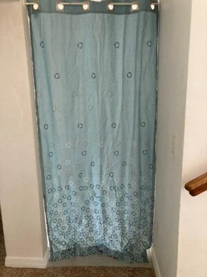 Panel de cortina con ojal estampado geométrico Hometrends 42" x 84" azul y turquesa Foto 1 de 4