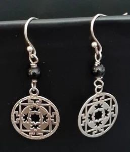 hallmarked 925 sterling silver oriental design jet bead dangle earrings gift - Picture 1 of 4