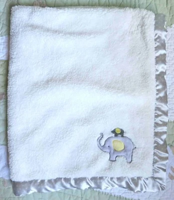 Manta de bebé Sherpa blanca de felpa gruesa gris y amarilla Child of Mine elefantes usada en excelente estado Foto 1 de 4