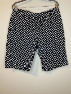 Bermudas para mujer Talbots talla 12 negras/blancas patrón frente plano elásticas Foto 1 de 4
