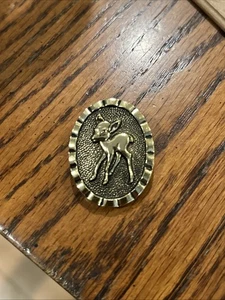 Vintage W Germany Deer / Fawn Oval Scarf Clip - Foto 1 di 2