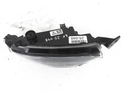 Luz antiniebla izquierda para conductor Acura Mdx 2022-2023 que pica en la lente Foto 1 de 4