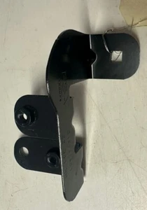 GENUINE NEW VAUXHALL OPEL ASTRA L FRONT RIGHT WING MOUNTING BRACKET 9831893280 - Picture 1 of 6