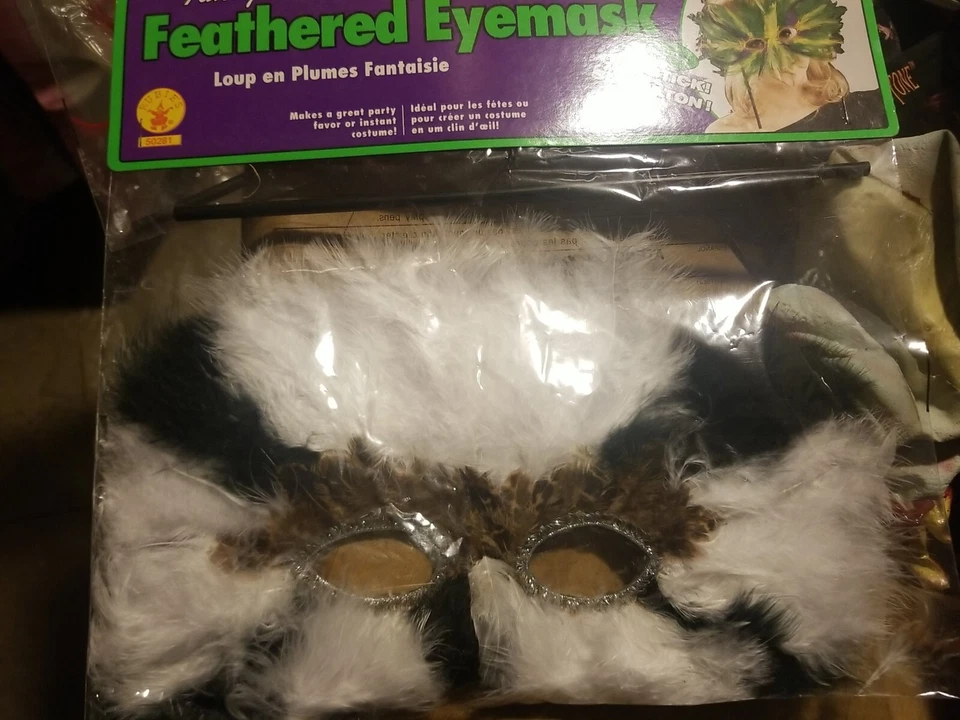 Women's Feather Masquerade White Venetian Eye Mask 50 % off - Image 1 of 1