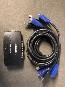 CABLES TO GO TRULINK 2-PORT VGA/USB 2.0 KVM SWITCH 35554 WITH 2 INTERFACE CABLES - Afbeelding 1 van 6