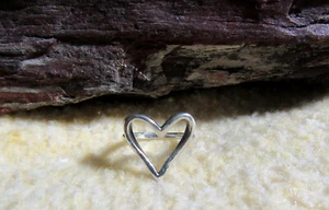 James Avery 925 Sterling Silver Fearless Heart Ring Size 4 - Picture 1 of 7