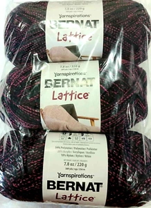 Bernat Lattice Lot of 3 Skeins FUCHSIA FIZZ #4 Medium - Picture 1 of 1