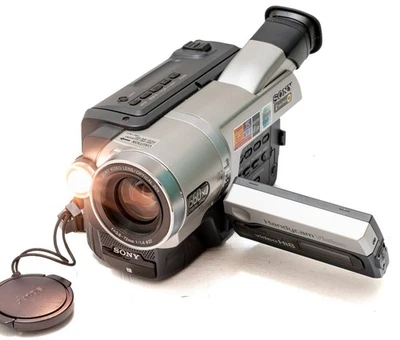 Videocamera Sony Handycam Vision CCD-TRV408E PAL 8mm Video8 Hi8 Video Camera - Immagine 1 di 4