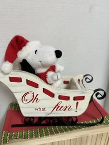 Rare Vintage FTD Painted Wooden Christmas Sleigh Planter With Snoopy Plush EUC - Bild 1 von 8