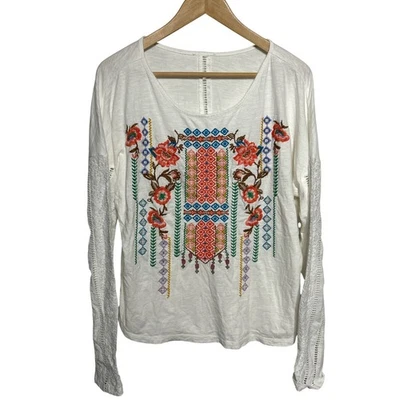 Top Boho Sundance Bordado Floral Encaje Manga Larga 24" W X 25" L Foto 1 de 4