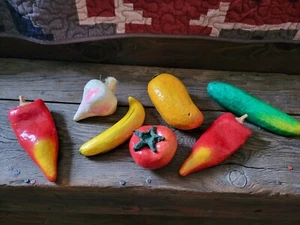 7 Vintage Decoupage lot of fruit and vegetables decorative collectable cool - Picture 1 of 6