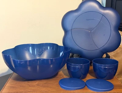 TUPPERWARE Flower Shape OPEN HOUSE (5.6L/4.75qt) CHIP 'n DIP~PARTY BOWL SET -XPO - Image 1 of 4