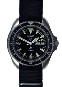 MWC 1999-2001 Patrón Cuarzo Militar Día/Fecha Reloj de Buceo con Cristal de Zafiro - Imagen 1 de 9