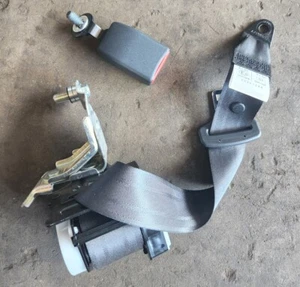 Subaru brz Seat Belt / Stalk, Right Rear 2012- - Picture 1 of 2