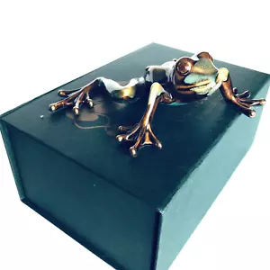 Golden Pond Collection Frog 48018B By Green Tree Hand Painted in Original Box - Picture 1 of 16