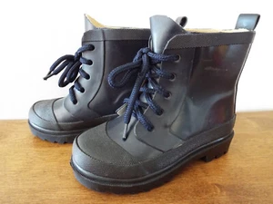 Botas con cordones Baby Gap para niños botas de lluvia de goma negras talla 7T/8T - Imagen 1 de 8