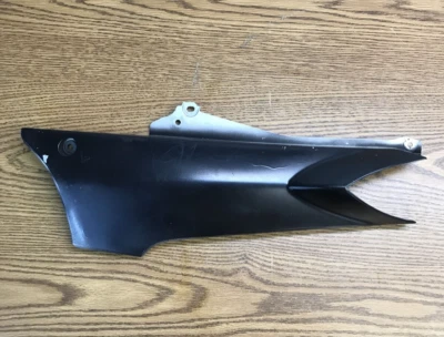 YAMAHA FJR1300 2003-2005, CUBIERTA LATERAL 1 PIEZA IZQUIERDA # 5JW-21711-00-P0 Foto 1 de 4