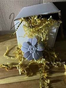 Ziegenmilchseifen - Handarbeit - LOTUS - Bild 1 von 1