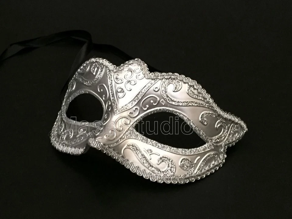 威尼斯经典服装舞会派对假面舞会面具 — 第 1/1 张图片