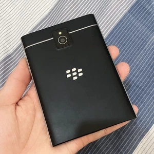 Unlocked BlackBerry Passport Q30 32GB 3GB RAM 4G LTE GSM QWERTY Multicolor - Picture 1 of 44