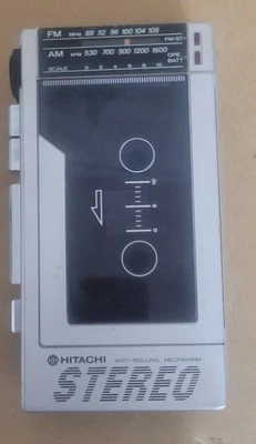 Reproductor de casete Walkman Hitachi CP-200R de colección radio estéreo - COMO ESTÁ  Foto 1 de 4