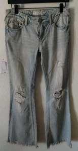 Pantalones de mezclilla para mujer Free People Distressed acampanados Y2K talla 27 - Imagen 1 de 4