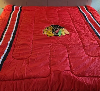 "Manta con cubierta de parche grande Chicago Blackhawks 76x86"" edredón rojo negro" Foto 1 de 3