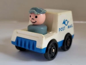 Giocattolo vintage Fisher Price Little People postino & camion postale ufficio postale - Foto 1 di 6