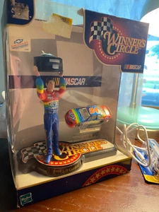 Nascar Jeff Gordon Winners Circle Figure 1:64 Diecast 1999 - Picture 1 of 5