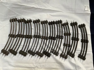 Konvolut 10 Vintage Lionel Spur O Modelleisenbahn Schienen gebogen Metall 3 Schienen gebraucht - Bild 1 von 3