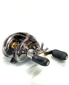 Shimano ANTARES AR Baitcast Angelrolle - Bild 1 von 4