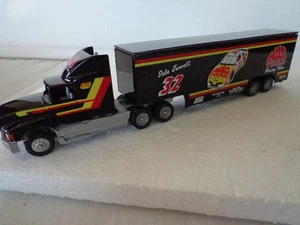 WINROSS TRACTOR TRAILER 'MAC TOOLS' RACING TEAM #32 - Picture 1 of 8