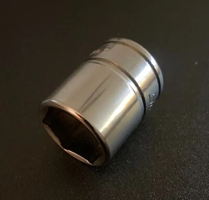 Brand New Snap-On 3/8" drive X 11/16" Socket FS221 - Foto 1 di 1