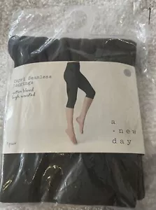 A New Day Damen Leggings Größe Large XL hoher Bund Capri nahtlos Armeegrün - Bild 1 von 5