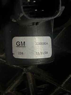 2011 2012 Chevrolet Volt # 22830924 Electric Coolant Valve - Image 1 of 4