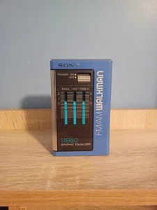 Sony SRF-35W Walkman Blue Analogue Personal Compact Pocket Portable FM/AM Radio - Picture 1 of 6