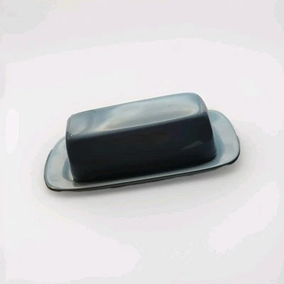 10 Strawberry Street Butter Dish With Lid Blue 2.5" Tall x 8" x 4.5" - Image 1 of 4