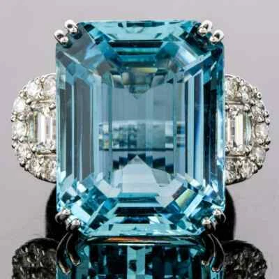 Estate 43.99CT Radiant Cut Aquamarine With Baguette & Round Cut CZ Fashion Ring - Image 1 of 4