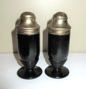 Vintage Hazel Atlas Salt Pepper Shakers Set Ovid Black Glass Art Deco Metal Cap - Picture 1 of 5