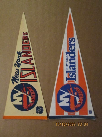 NHL New York Islanders Vintage Lot of 2 Circa 1970's & 1980's Team Logo Pennants Cover