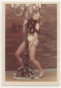 Vintage '60s Color Photo - Girl Boa Silver Heels Semi Nude 1466 - Picture 1 of 2