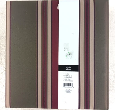 NEW Photo Album Holds Up To 240 4" x 6" Photos - Image 1 of 3