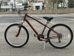 Specialized mountain bike - Picture 1 of 3