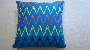 NWT- Studio D S-ZET-ACC 18x18 Square Decorative Pillow 100% Cotton with zipper - Bild 1 von 5