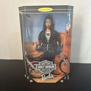 1998 Harley Davidson Motorcycles Barbie Doll Mattel Limited Edition 22256 NRFB - Foto 1 di 11