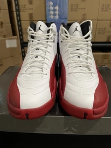 Größe 9 - Nike Air Jordan 12 Retro Cherry 130690-110 Neu mit Mängeln - Bild 1 von 11